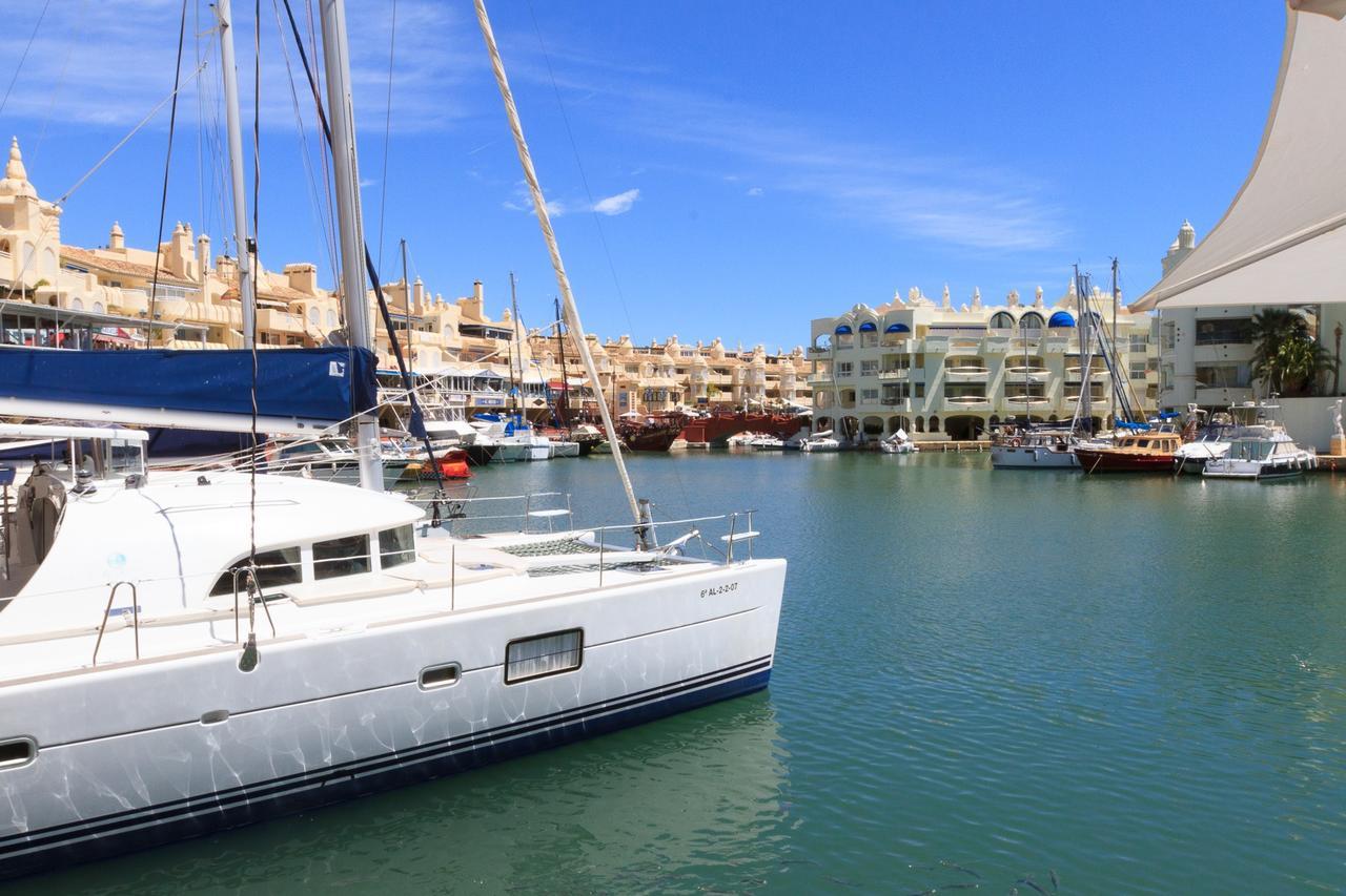 Апартаменты Puerto Marina Бенальмадена Экстерьер фото